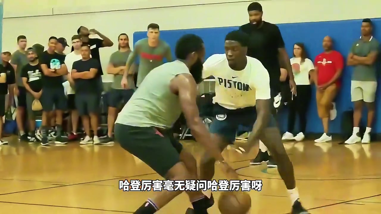 巅峰麦迪vs巅峰哈登谁厉害？杨毅：哈登厉害，麦迪更多飘在外线投